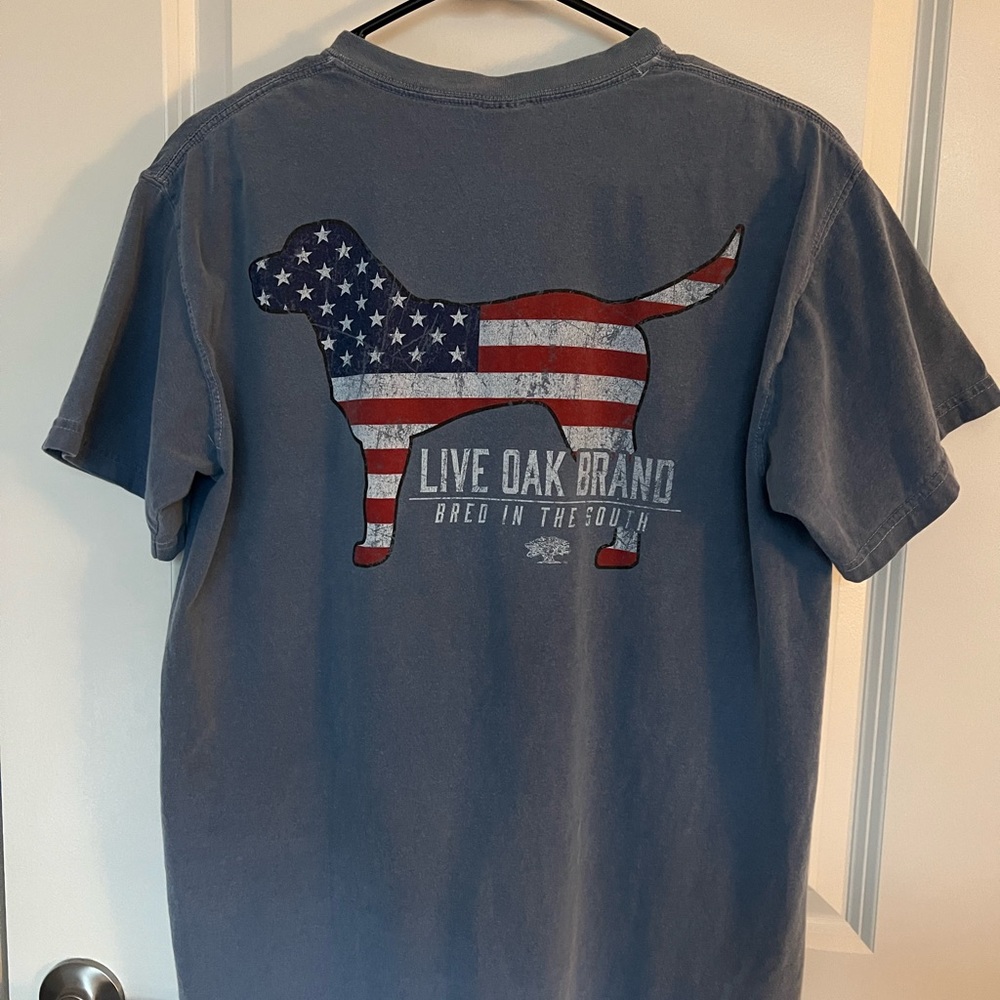 Mens Medium Live Oak Brand t-shirt